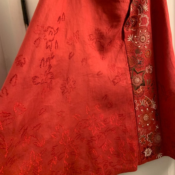 Chic Red Embroidered Midi Skirt - Picture 8 of 9